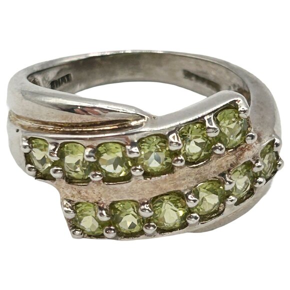 925 Sterling Silver Light Green Peridot Gemstone Ring - Size 7.5 - Picture 2 of 8